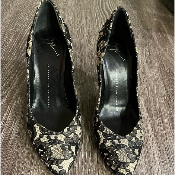 Giuseppe Zanotti Lace Heels